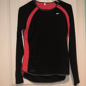 Nike long sleeved tee